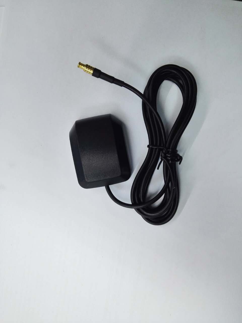 MCX GPS Antenna Active Amplifier 3 Metres of Cable With Mag-Moun - Click Image to Close